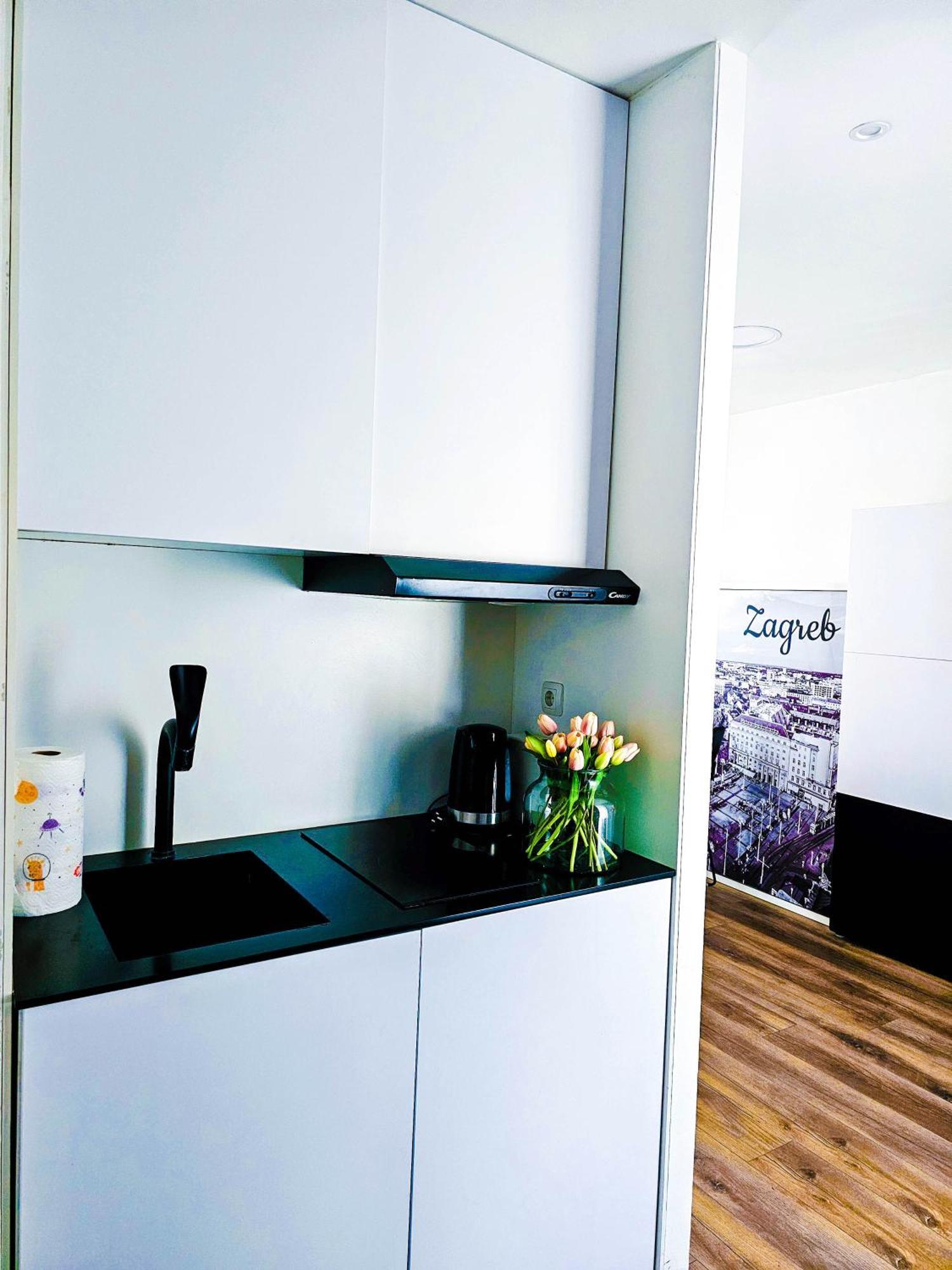 Octagon Main Square Apartment Zagreb Exterior foto